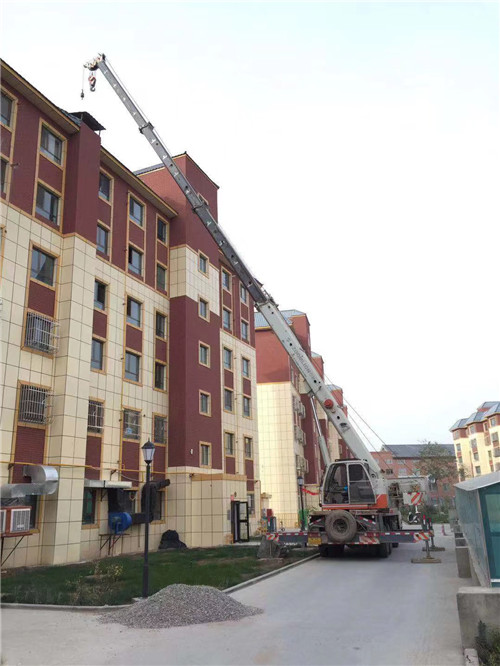 余姚市跨街广告牌的高空安装注意事项